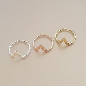 V-Shaped Ring - 1 Ring
